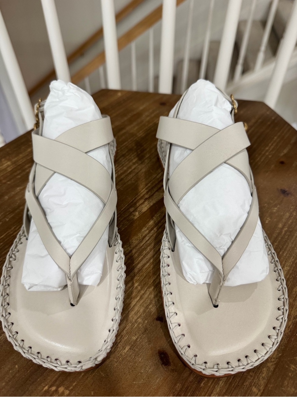 SCHUTZ Crisscross Leather Thong Sandals in Pearl Cream, NIB
